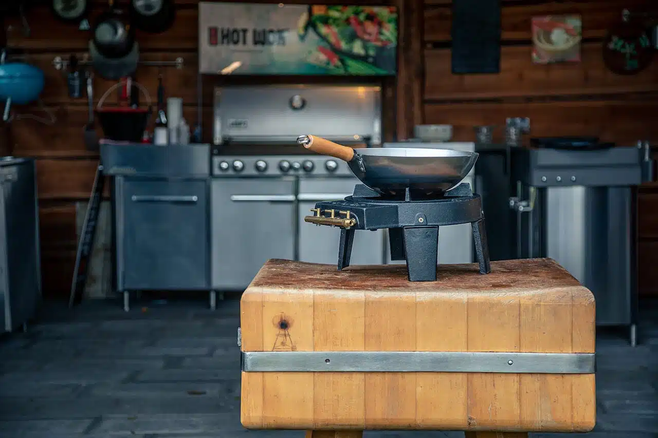 Comment choisir le meilleur wok en inox pour une cuisson parfaite à l’induction ?