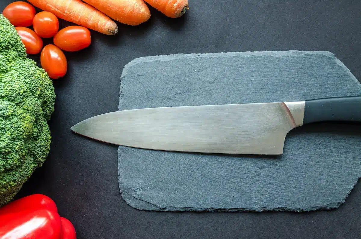 Les différents types de couteaux de cuisine : guide pour choisir et utiliser efficacement