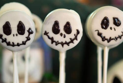 Offrir des bonbons à Halloween : pourquoi ?